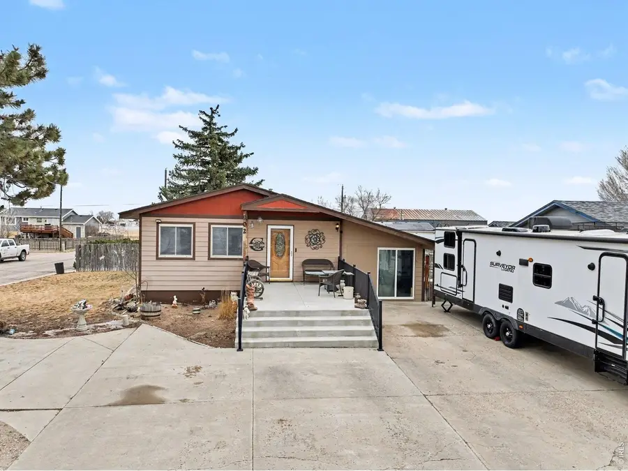 902 4th St, Pierce, CO 80650 - #3