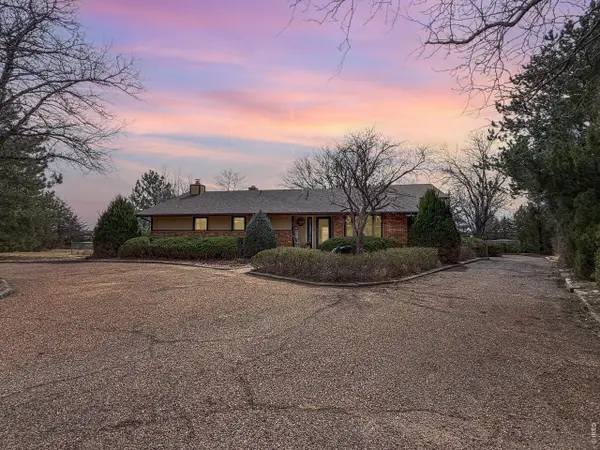 512 Springdale Rd, Sterling, CO 80751