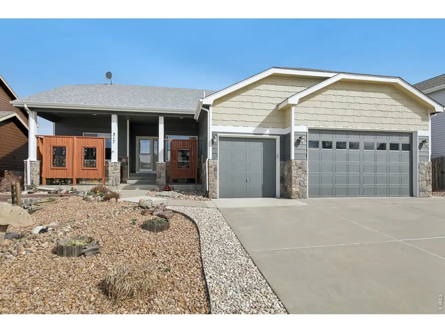 317 Kirkland Ln, Johnstown, CO 80534 - #2