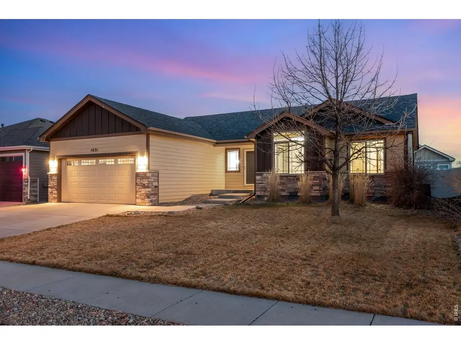 1631 Alpine Ave, Berthoud, CO 80513 - #2