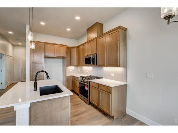 4204 Trapper Lake Dr, Loveland, CO 80538