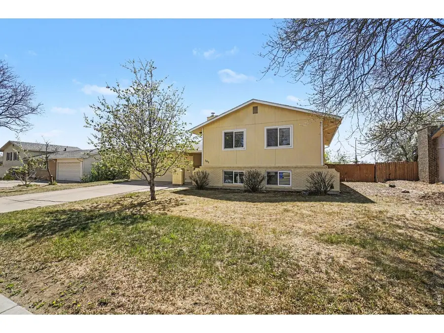 209 E Swallow Rd, Fort Collins, CO 80525 - #2