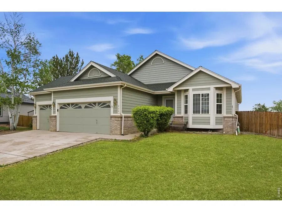 208 Egyptian Ct, Fort Collins, CO 80525 - #2