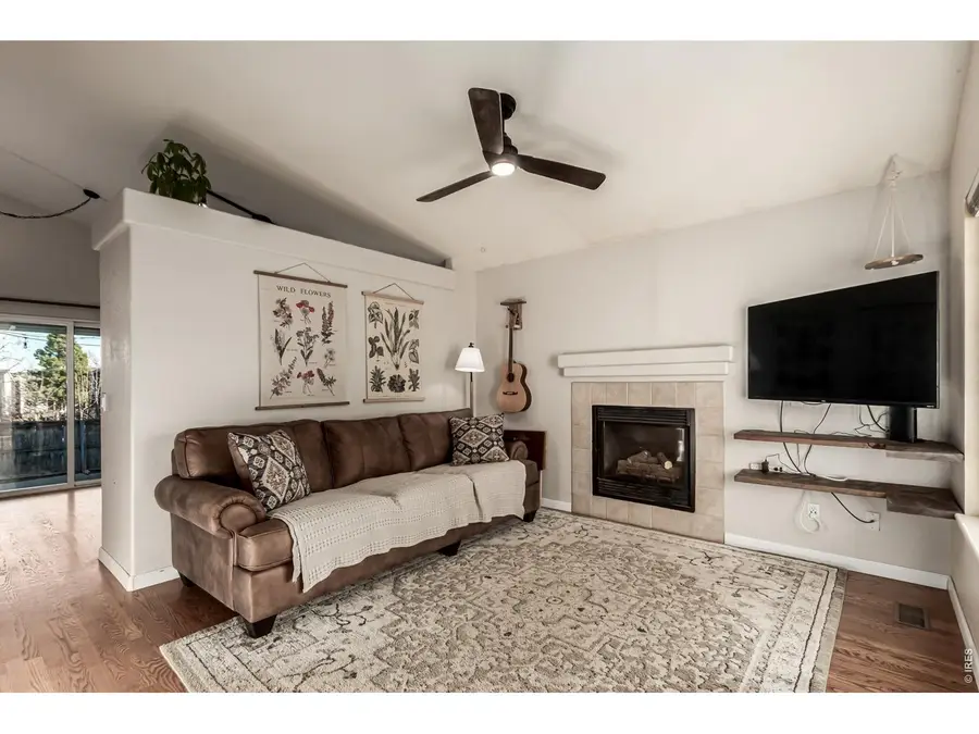9712 Queenscliffe Dr, Highlands Ranch, CO 80130 - #3