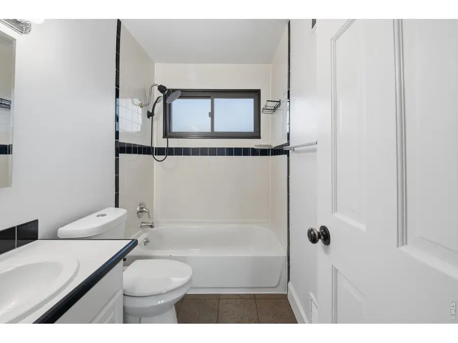 1518 Kimbark St, Longmont, CO 80501 - #3