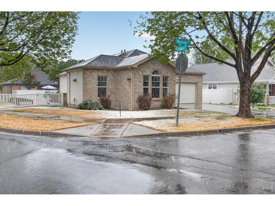 1150 Monroe Ave, Berthoud, CO 80513 - #2