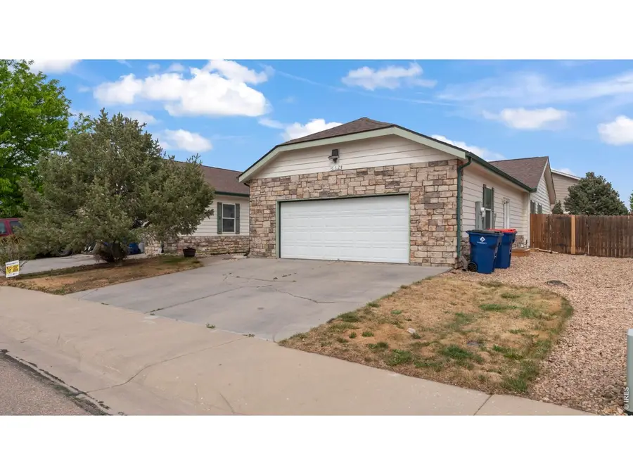 662 S Carriage Dr, Milliken, CO 80543 - #2