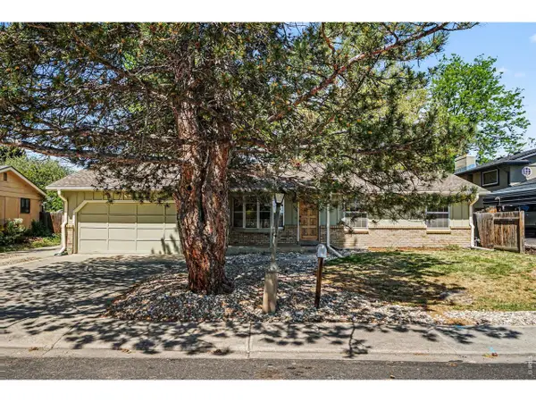 1835 Cambridge Dr, Longmont, CO 80503