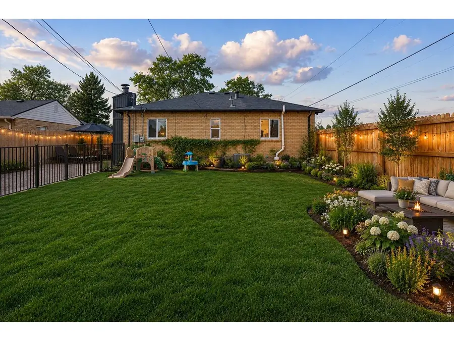 3696 Magnolia St, Denver, CO 80207 - #2