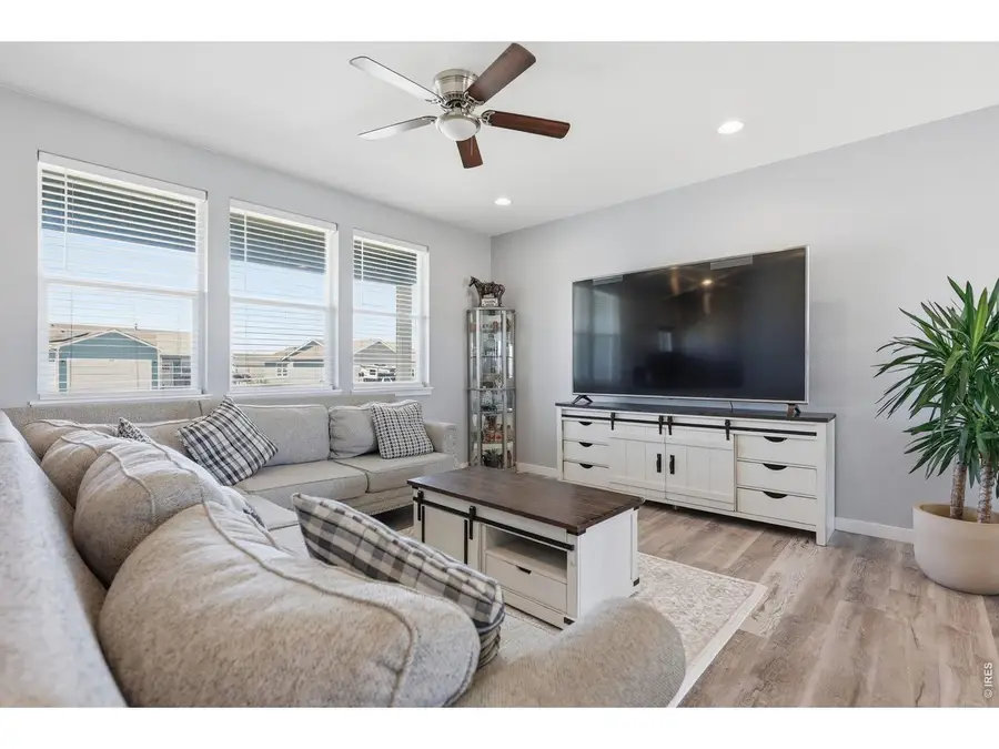 484 S 3rd Ave, Deer Trail, CO 80105 - #3