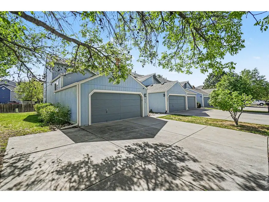 949 Reynolds Farm Ln #A8, Longmont, CO 80503 - #3