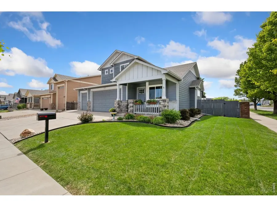 875 Mount Massive St, Berthoud, CO 80513 - #2
