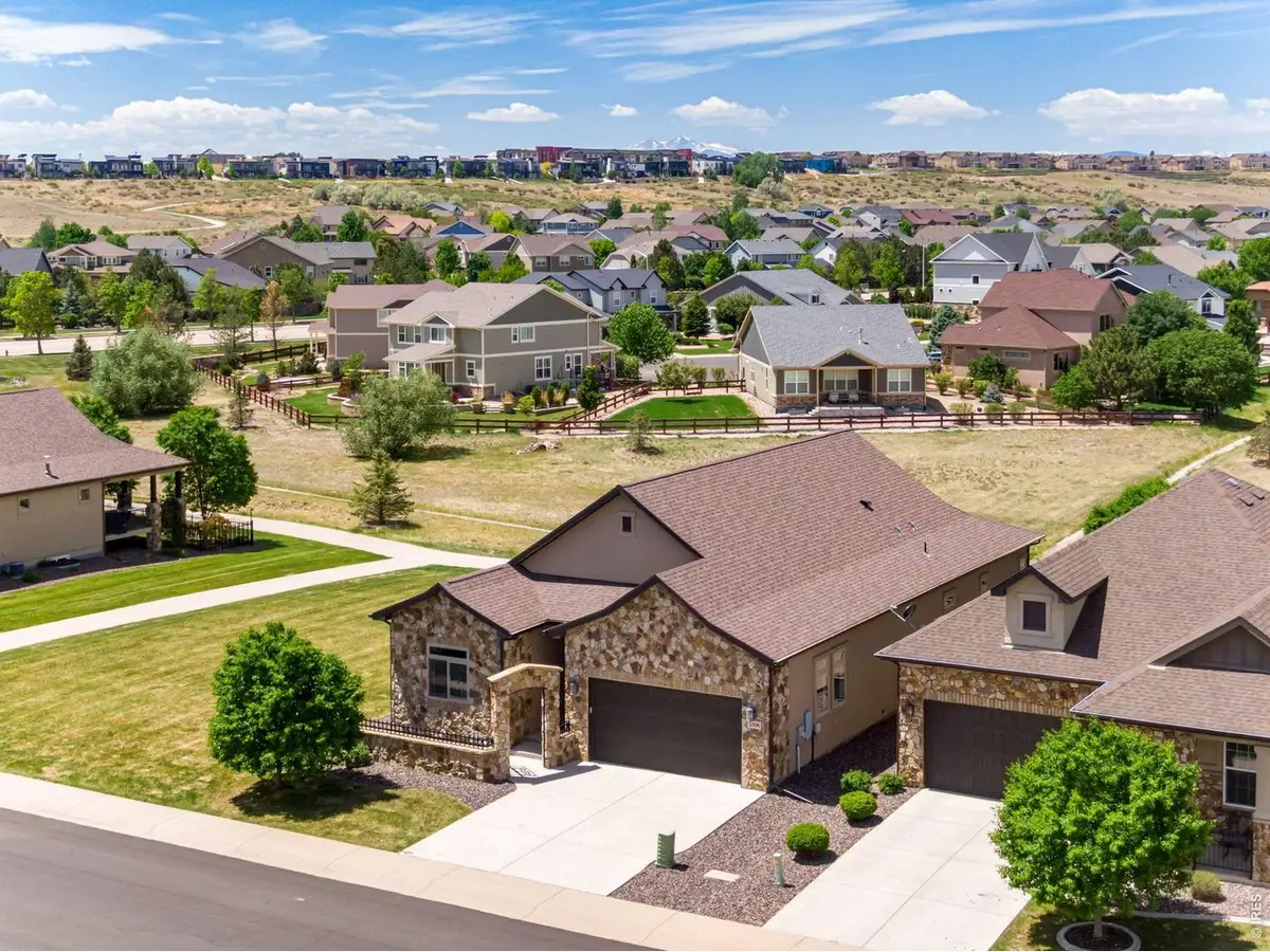 2006 Vineyard Dr, Windsor, CO 80550 - #1