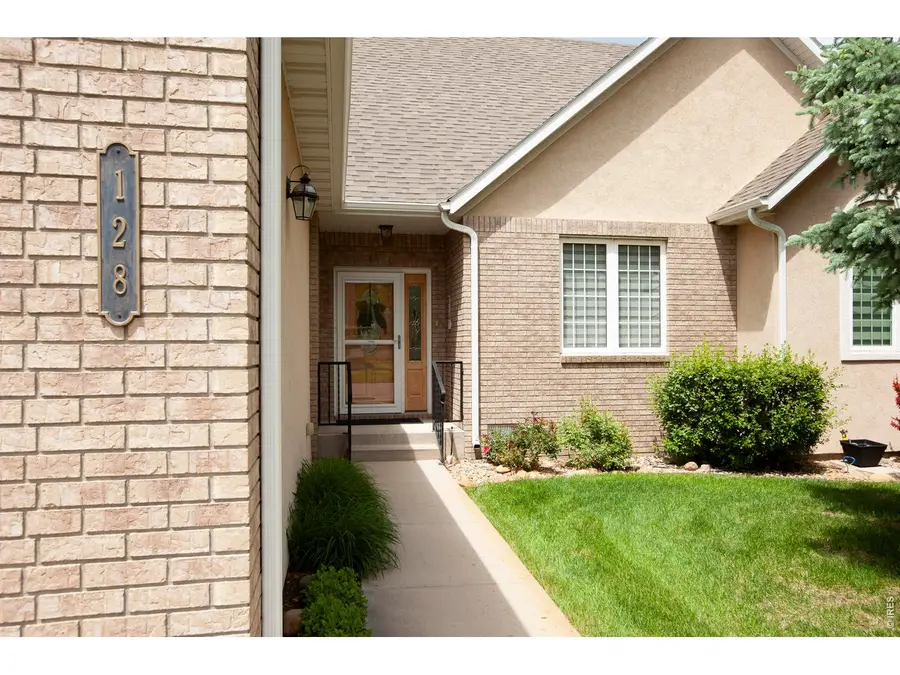128 Lincoln St, Sterling, CO 80751 - #3