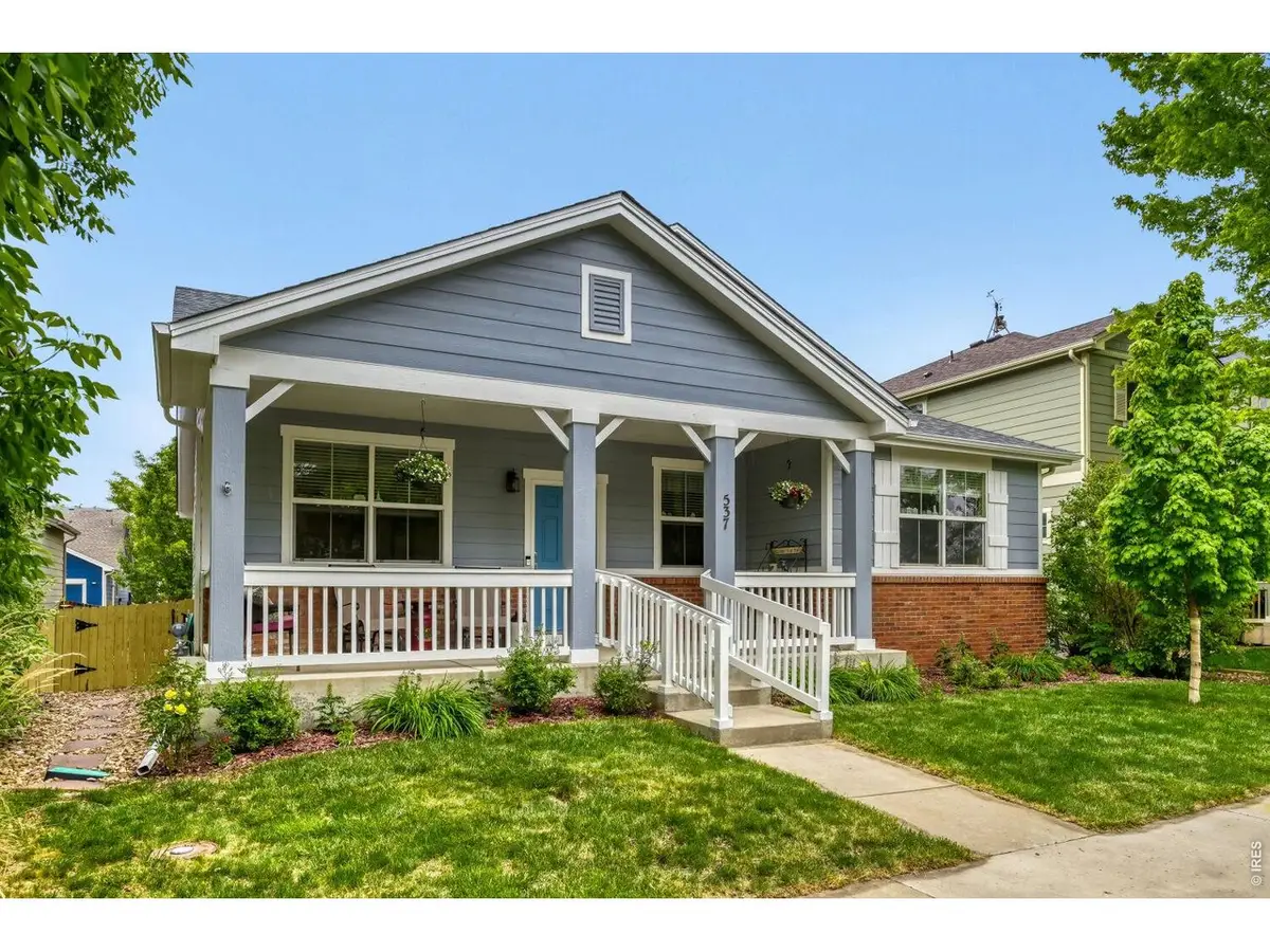 537 Peregrine Cir, Longmont, CO 80504 - #1