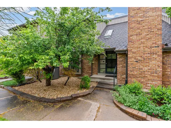 8018 E Phillips Cir, Centennial, CO 80112