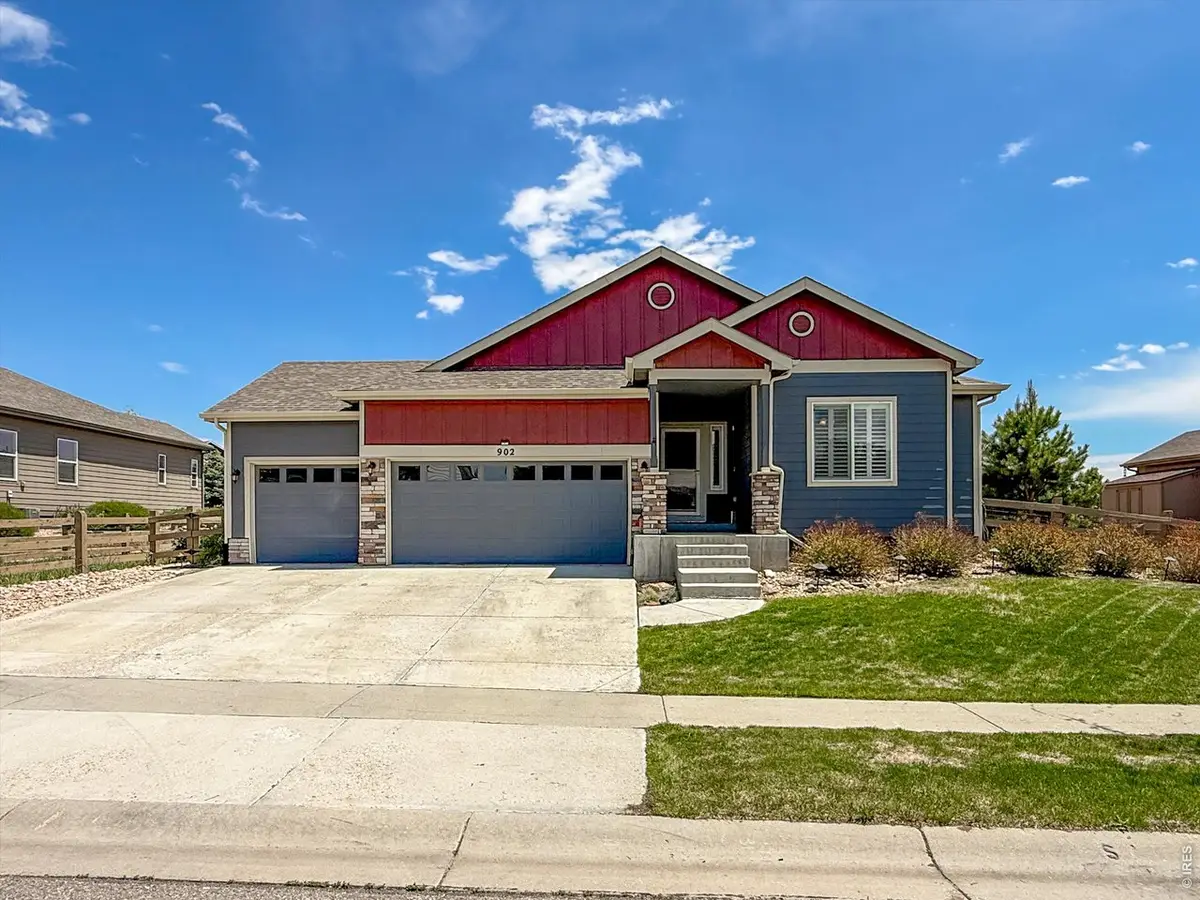 902 Canyonlands St, Berthoud, CO 80513 - #1