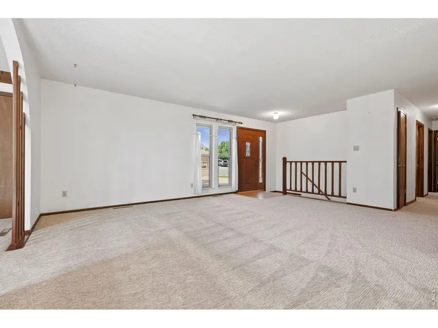 217 21st Se St, Loveland, CO 80537 - #3