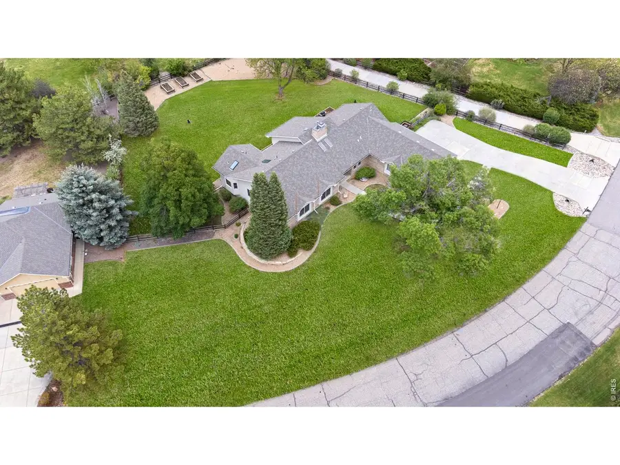 8245 Sawtooth Ln, Niwot, CO 80503 - #2