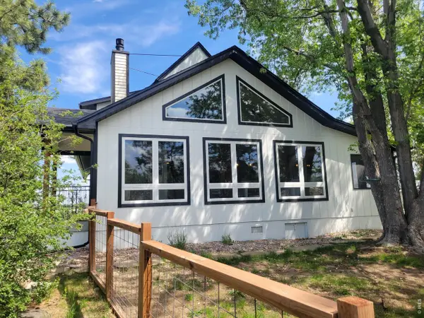 3520 Wild Bird Dr, Loveland, CO 80537