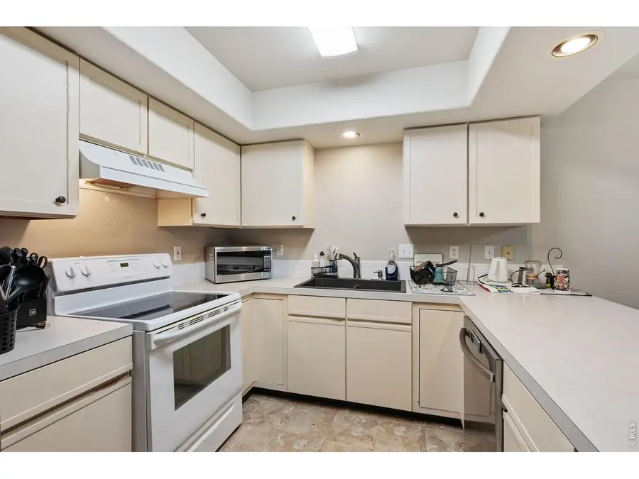 1637 Westbridge Dr #B4, Fort Collins, CO 80526 - #3