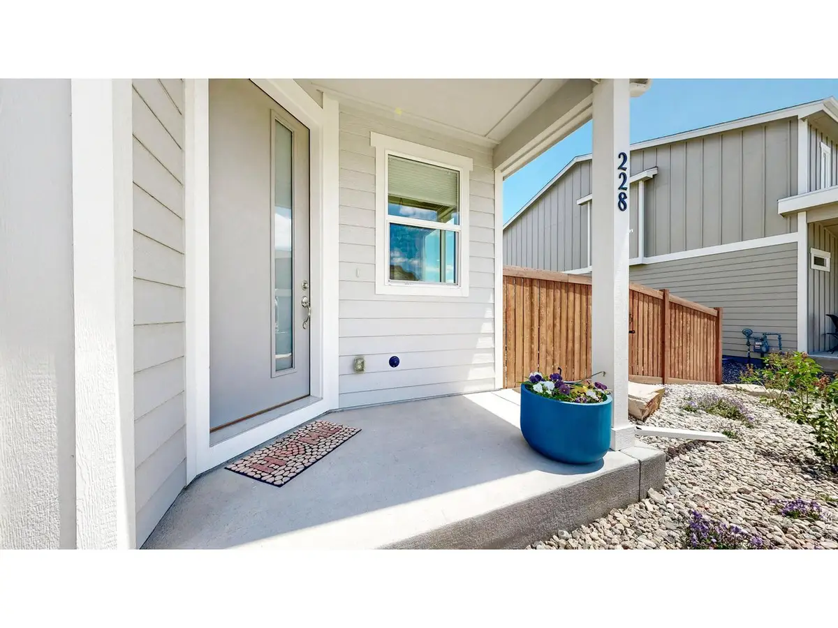 228 E 4th St, Berthoud, CO 80513 - #1