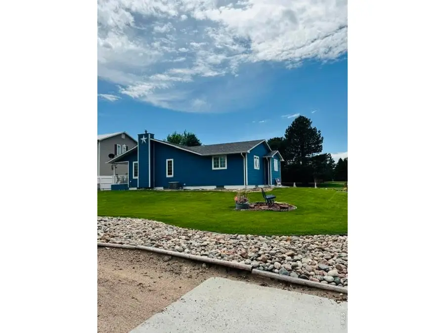 330 W Grant St, Haxtun, CO 80731 - #2