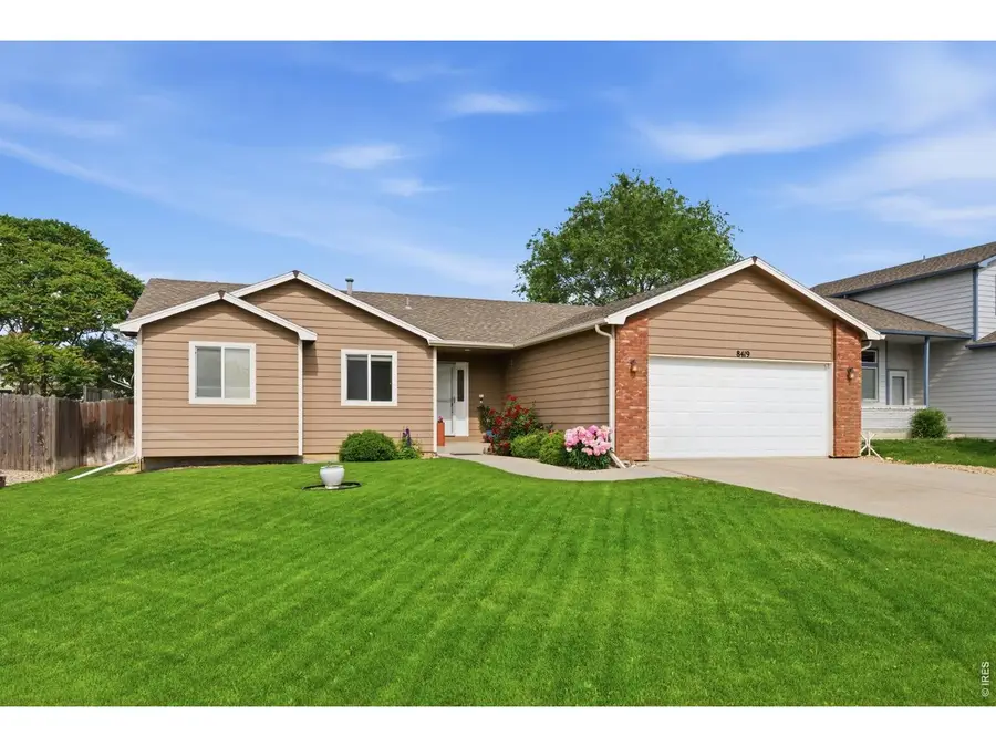 8419 Three Silos Dr, Wellington, CO 80549 - #2
