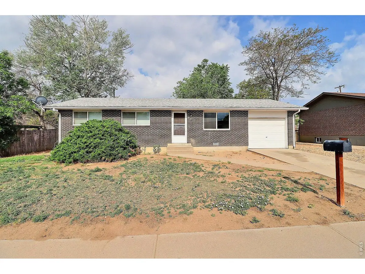 3011 Lakeside Dr, Evans, CO 80620 - #1