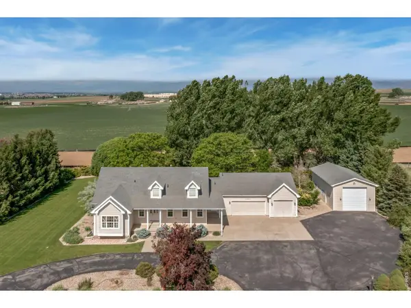 27811 Hopi Trl, Loveland, CO 80537