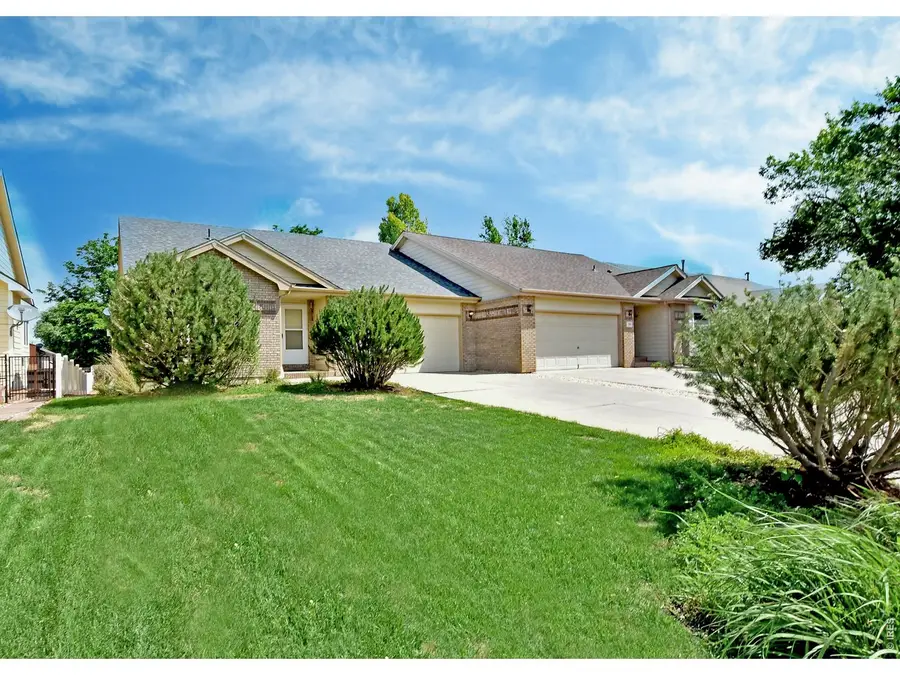 907 N 4th St, Johnstown, CO 80534 - #3