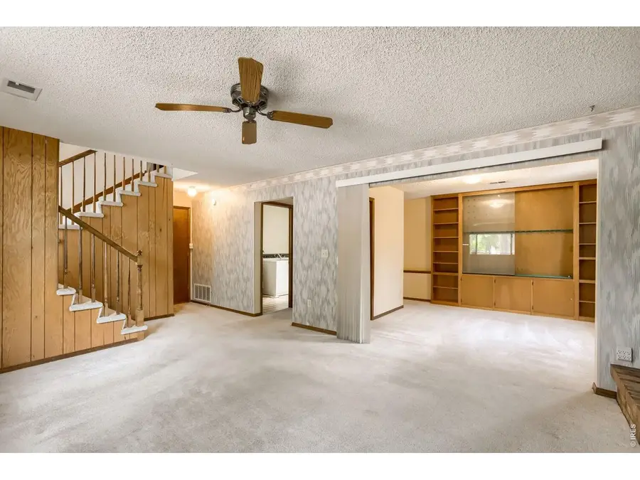 1621 Hoffman Dr, Loveland, CO 80538 - #3