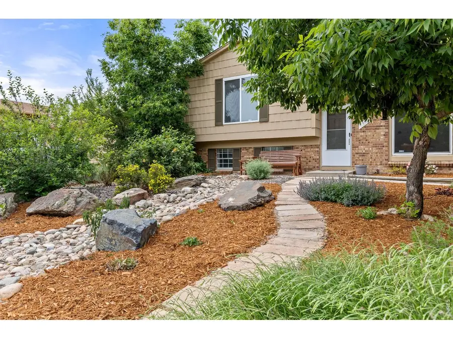 4307 Hummingbird Dr, Fort Collins, CO 80526 - #2