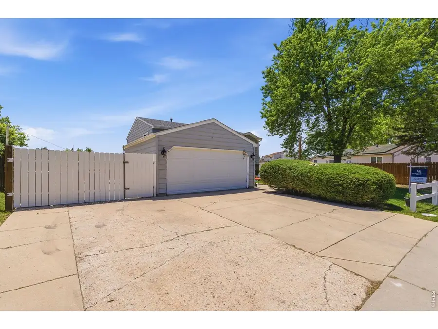 4230 E 125th Ave, Thornton, CO 80241 - #3