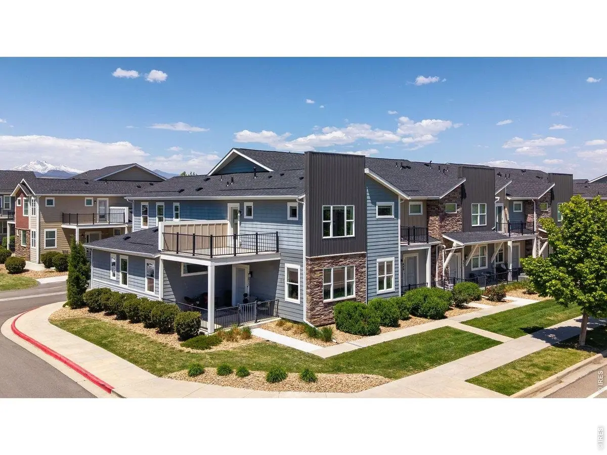 653 Grandview Mdws Dr, Longmont, CO 80503 - #1
