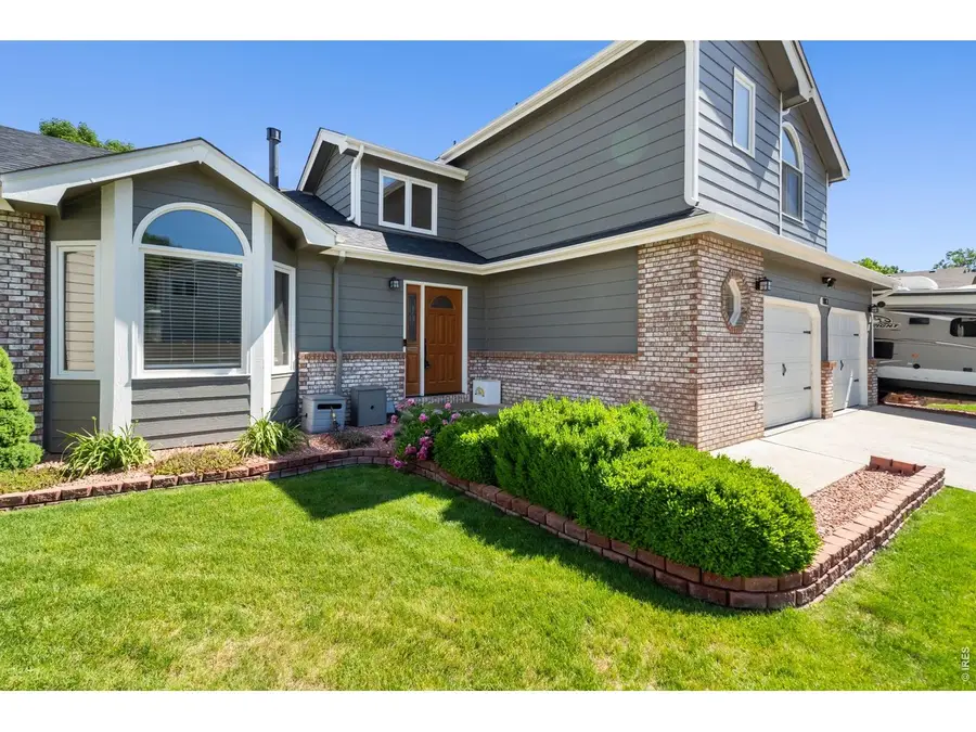 883 W 44th St, Loveland, CO 80538 - #3