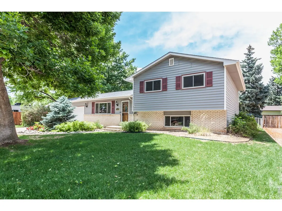 2549 Newport Dr, Fort Collins, CO 80526 - #1