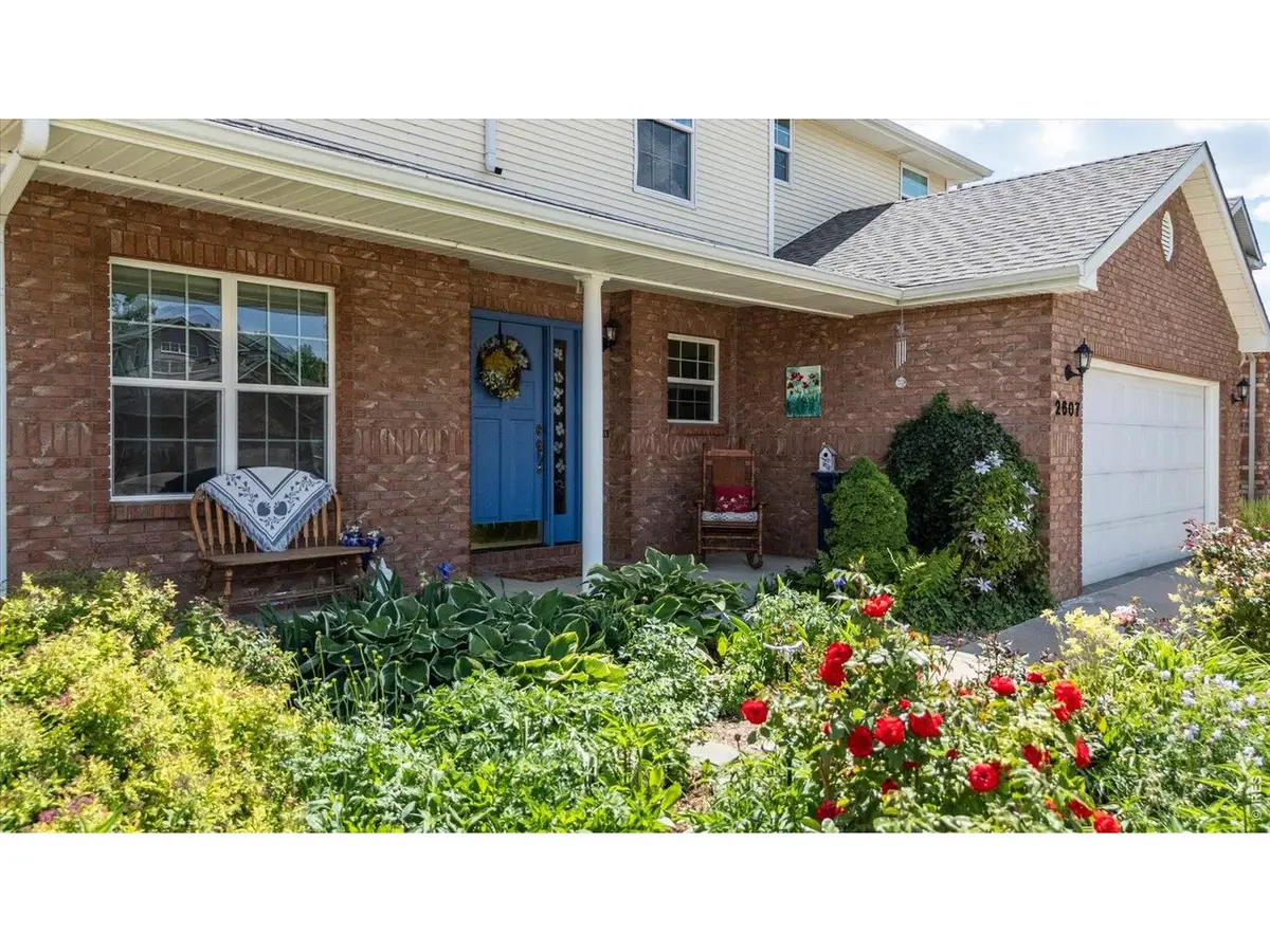 2607 Falcon Dr, Longmont, CO 80503 - #1