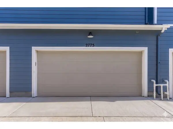 2817 Bear Springs Cir, Longmont, CO 80503