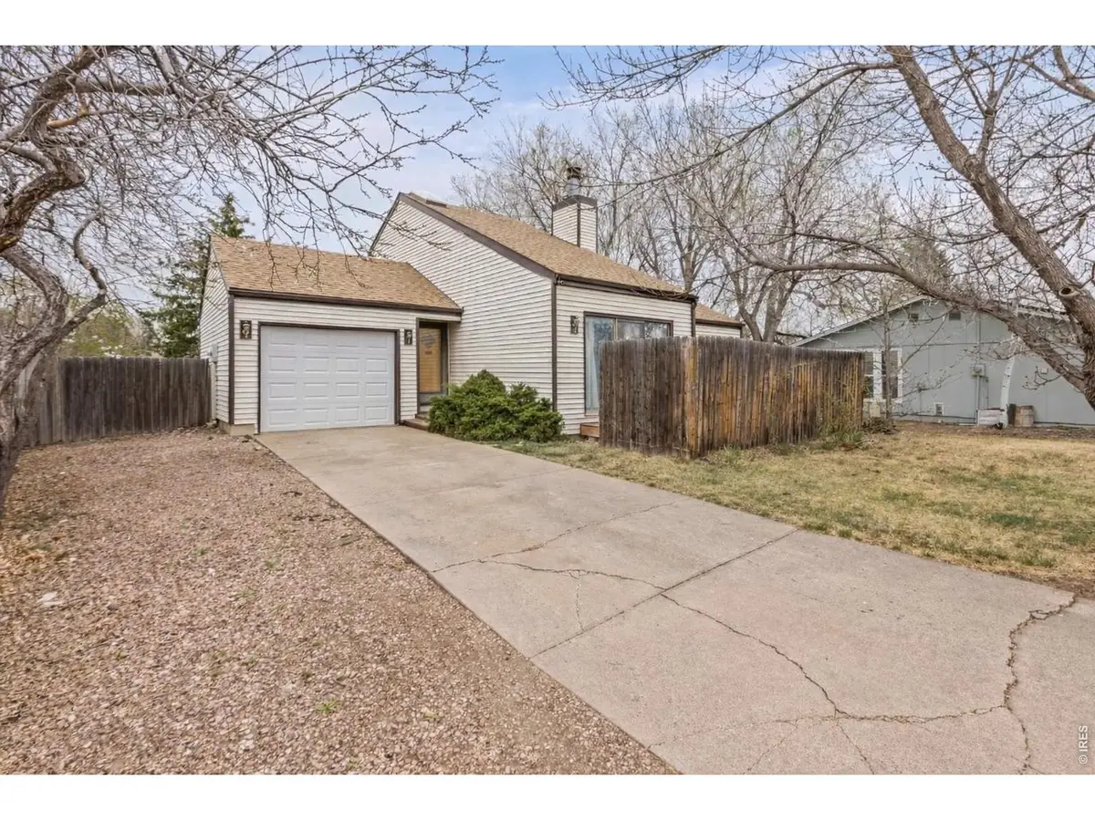 512 Locust Grove Dr, Fort Collins, CO 80521 - #1