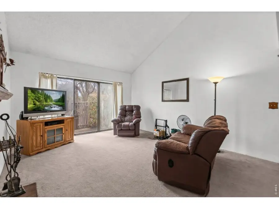 512 Locust Grove Dr, Fort Collins, CO 80521 - #2