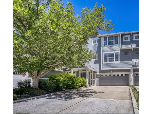 2215 Watersong Cir, Longmont, CO 80504