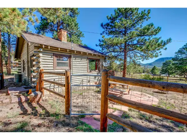 930 Highacres Dr, Estes Park, CO 80517