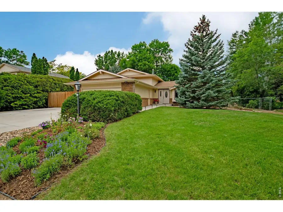 809 E Ridgecrest Rd, Fort Collins, CO 80524 - #2