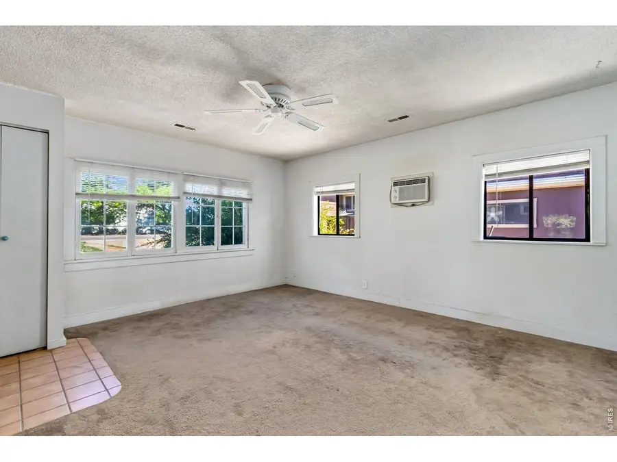 1542 N Cleveland Ave, Loveland, CO 80538 - #3