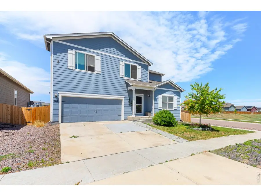 201 Dan Lord Ave, Keenesburg, CO 80643 - #3