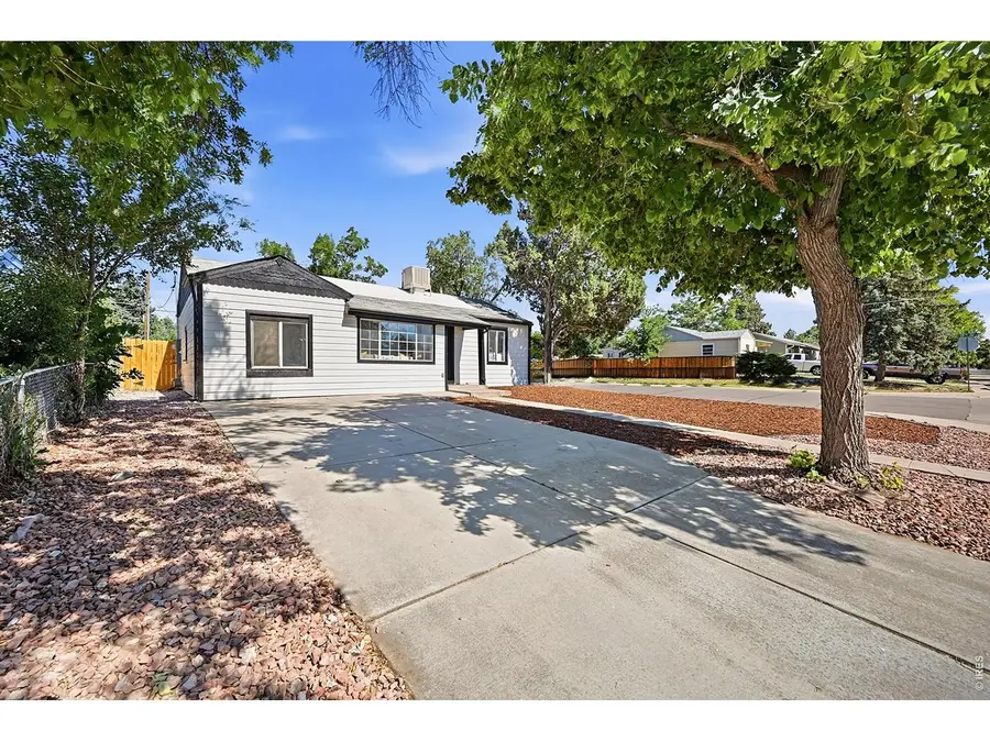 1902 Kenton St, Aurora, CO 80010 - #2