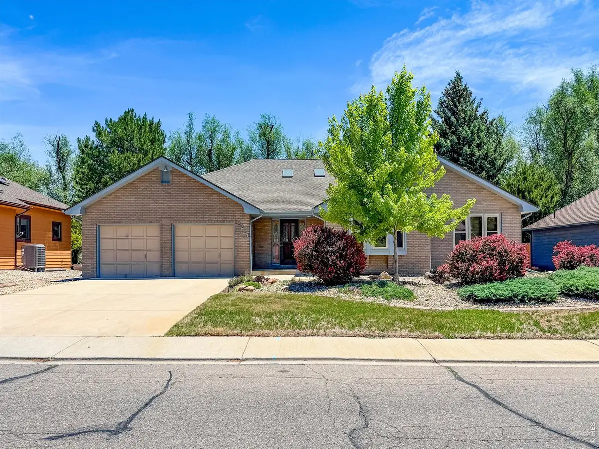 2224 Spindrift Dr, Longmont, CO 80503 - #1