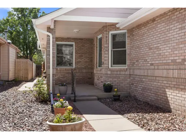 809 Zweck Ct, Longmont, CO 80503