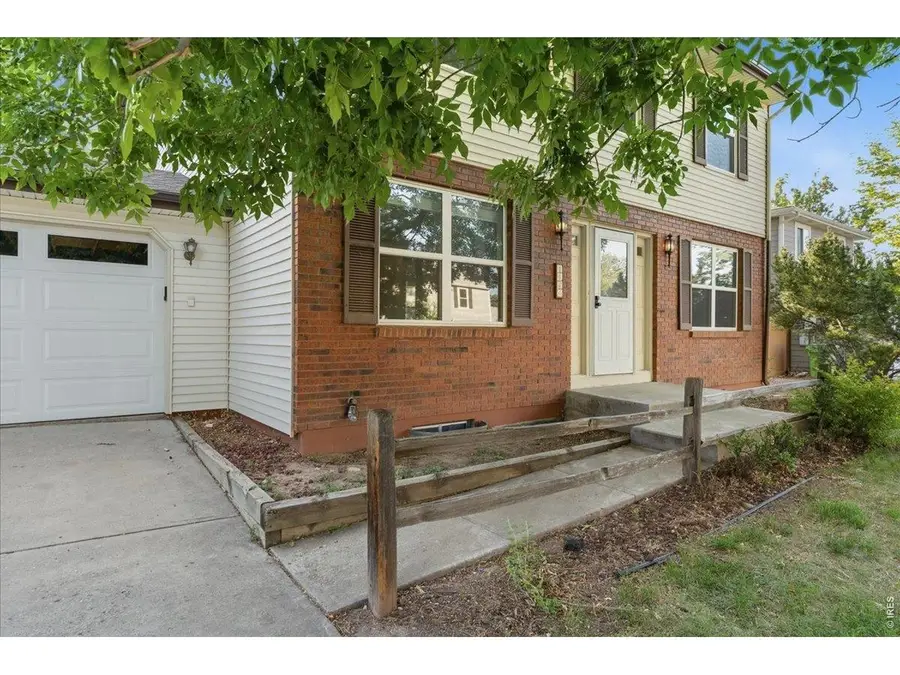 2060 Bennington Cir, Fort Collins, CO 80526 - #3